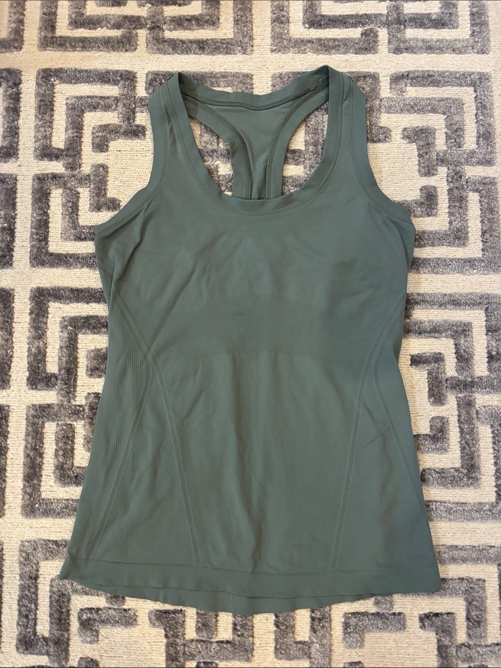 Athleta gray tye-dye set - Picture 2 of 5